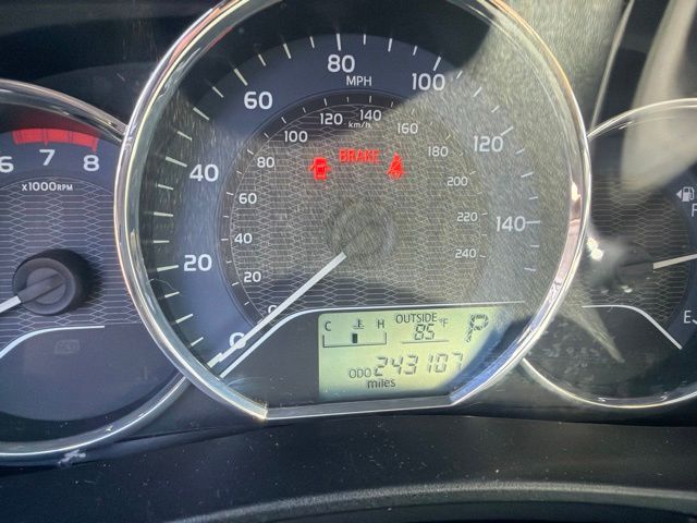 toyota corolla 2015 5YFBURHE8FP295056 image toyota corolla 2015 5YFBURHE8FP295056 image