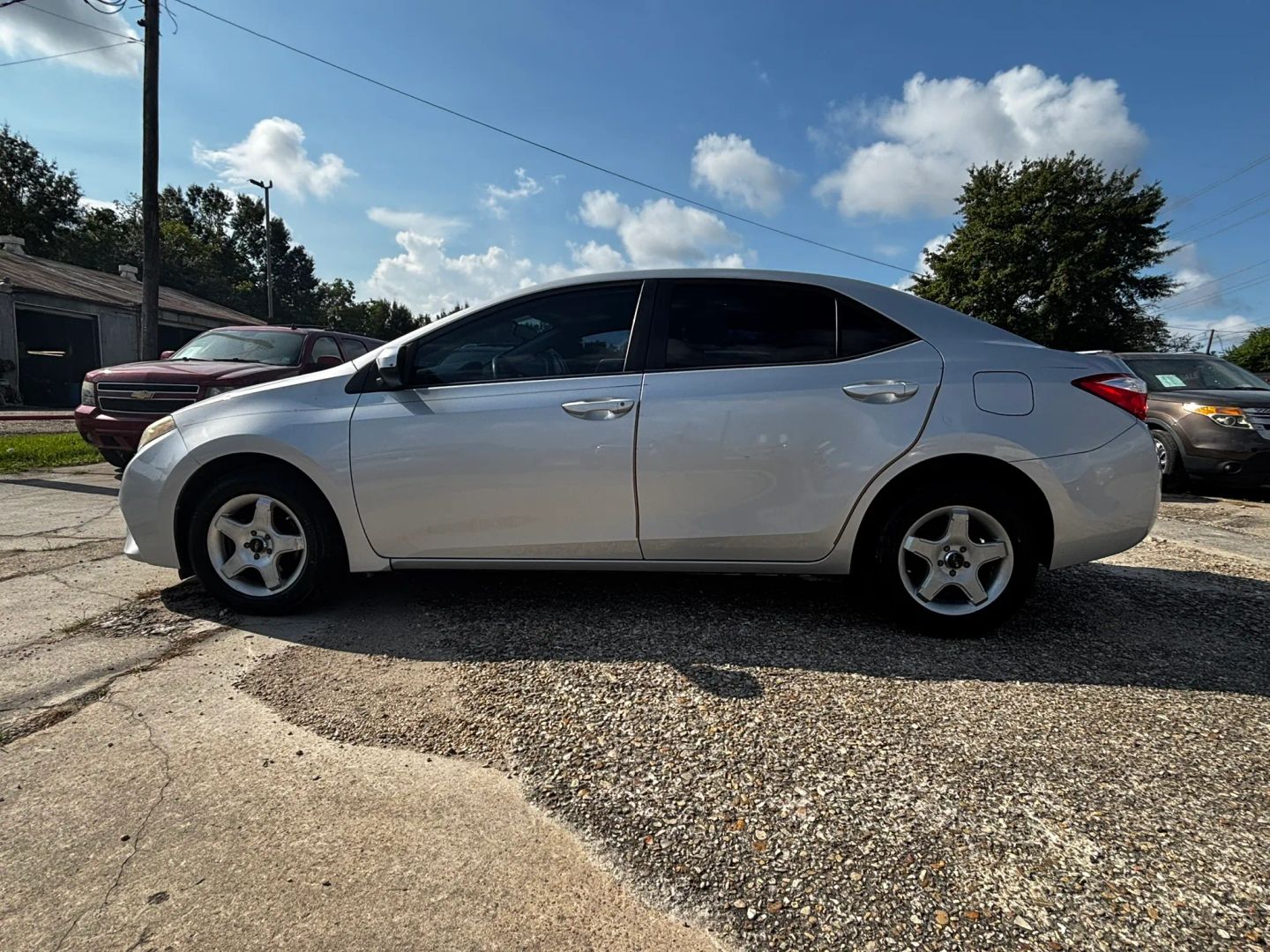 toyota corolla 2015 5YFBURHE0FP271561 image toyota corolla 2015 5YFBURHE0FP271561 image