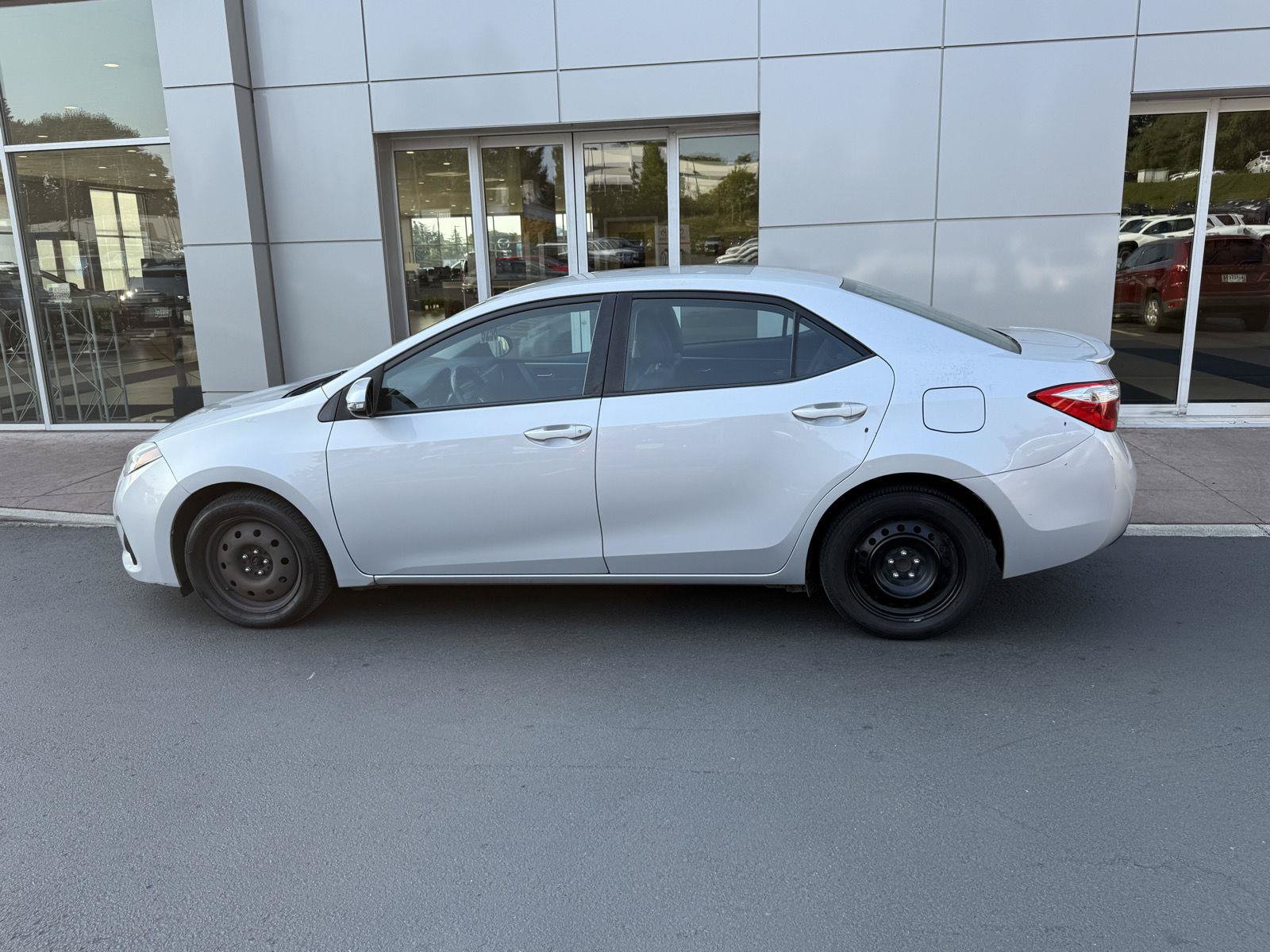 toyota corolla 2015 2T1BURHE4FC414124 image toyota corolla 2015 2T1BURHE4FC414124 image