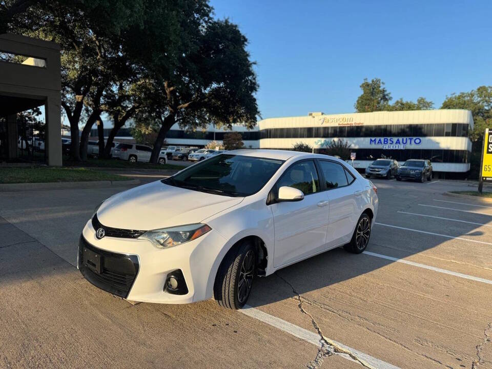 toyota corolla 2015 5YFBURHE0FP239984 image toyota corolla 2015 5YFBURHE0FP239984 image