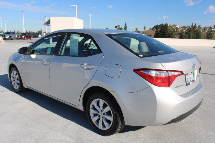 toyota corolla 2015 5YFBURHE8FP240879 image toyota corolla 2015 5YFBURHE8FP240879 image