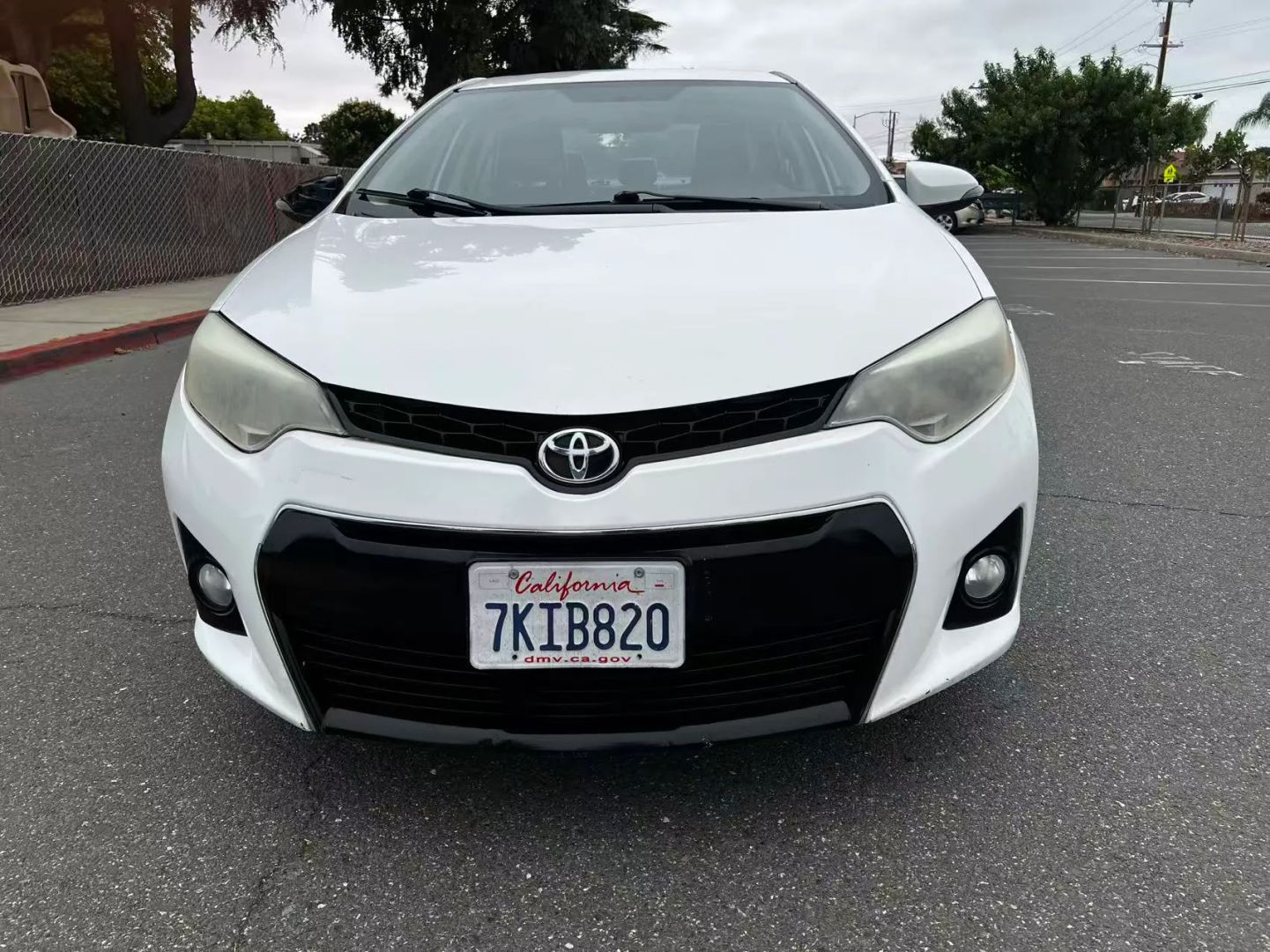 toyota corolla 2015 5YFBURHE6FP259835 image toyota corolla 2015 5YFBURHE6FP259835 image