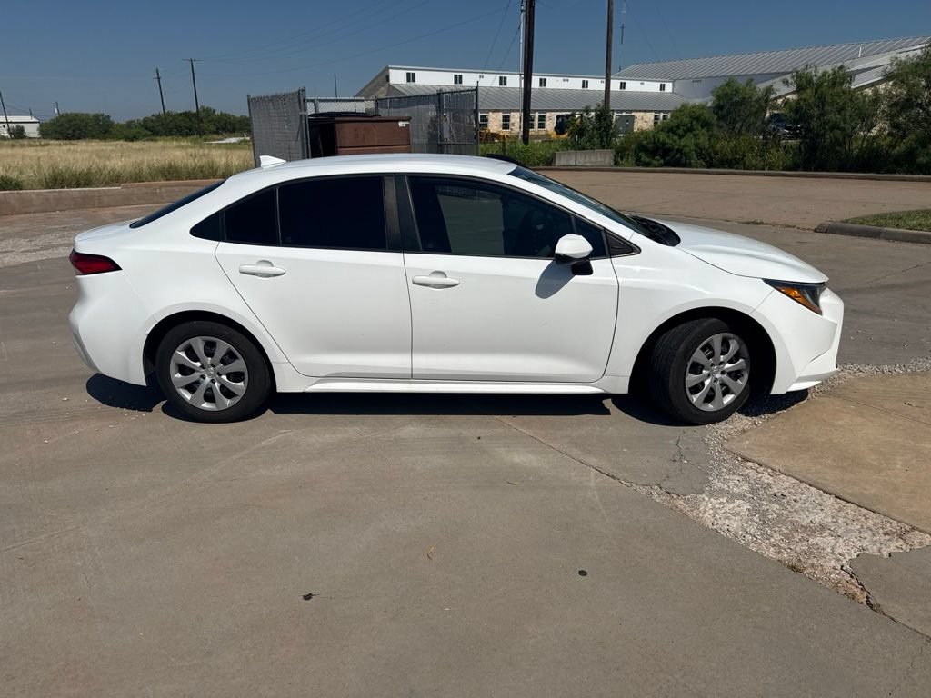 toyota corolla 2022 5YFEPMAE6NP297694 image toyota corolla 2022 5YFEPMAE6NP297694 image