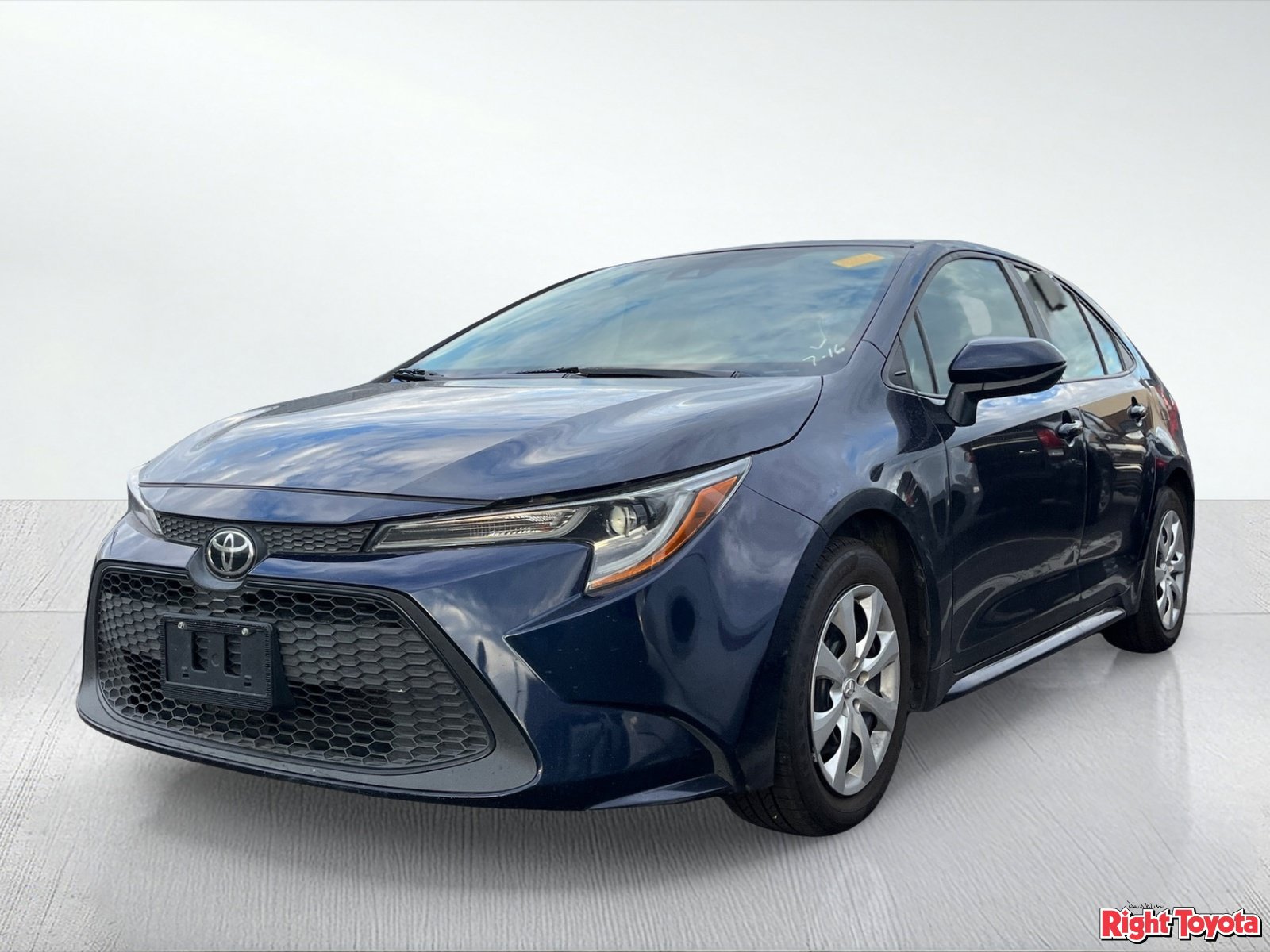 toyota corolla 2022 5YFEPMAE9NP355801 image toyota corolla 2022 5YFEPMAE9NP355801 image