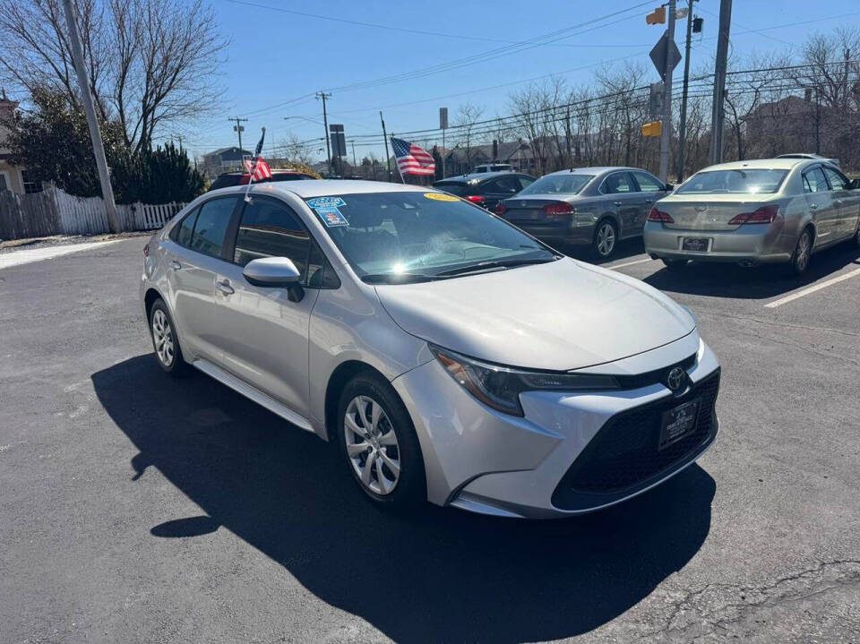 toyota corolla 2022 5YFEPMAE9NP352803 image toyota corolla 2022 5YFEPMAE9NP352803 image