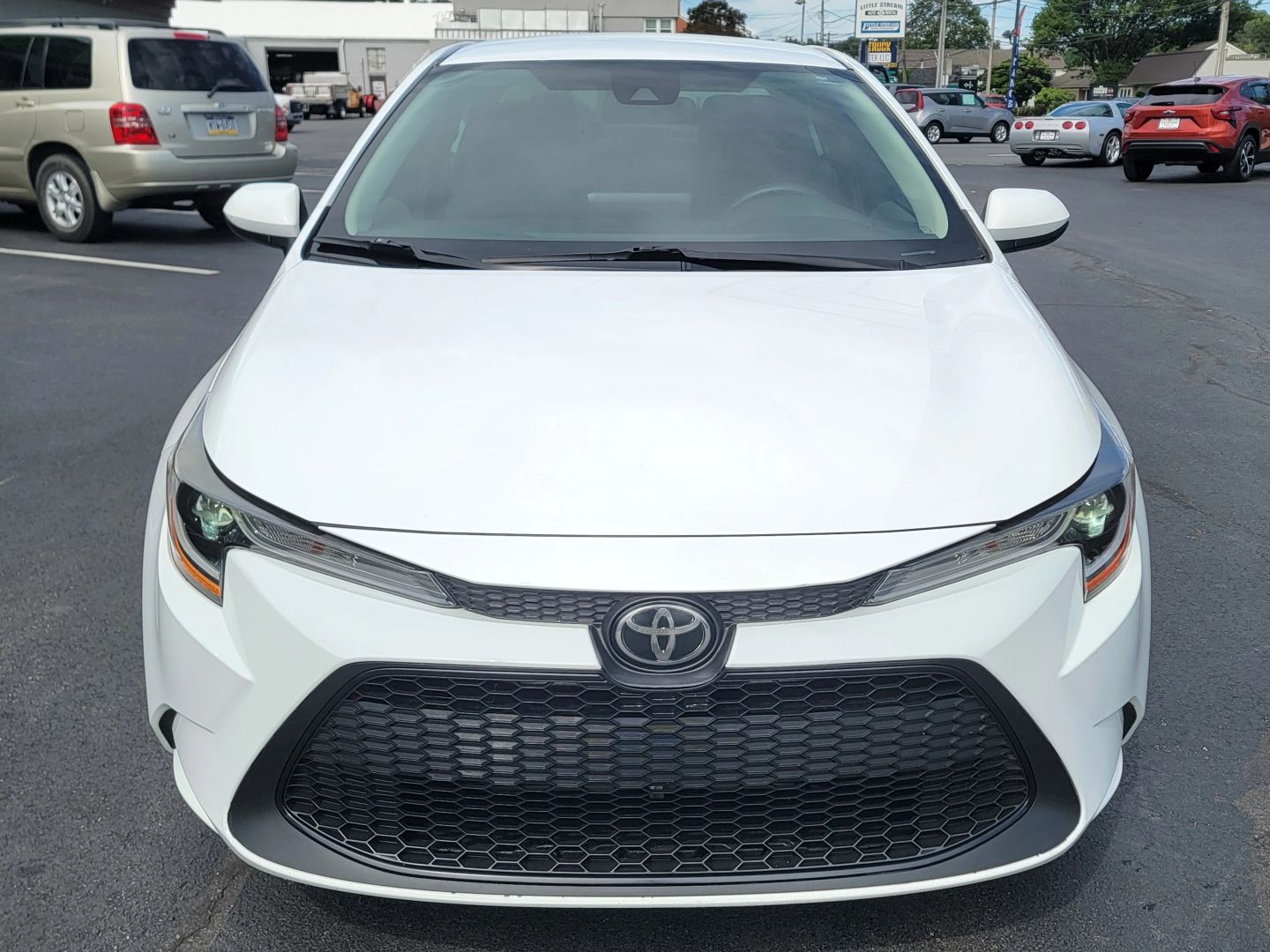 toyota corolla 2022 5YFEPMAEXNP356147 image toyota corolla 2022 5YFEPMAEXNP356147 image