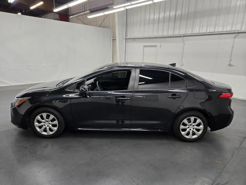 toyota corolla 2022 5YFEPMAE5NP304778 image toyota corolla 2022 5YFEPMAE5NP304778 image