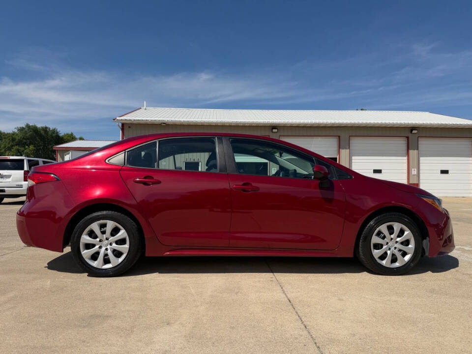 toyota corolla 2022 5YFEPMAEXNP335590 image toyota corolla 2022 5YFEPMAEXNP335590 image