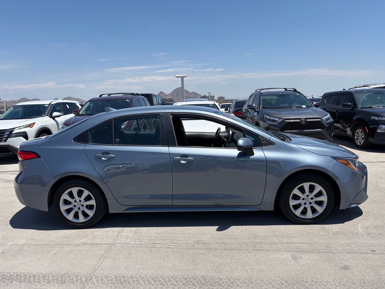 toyota corolla 2022 5YFEPMAE7NP296022 image toyota corolla 2022 5YFEPMAE7NP296022 image