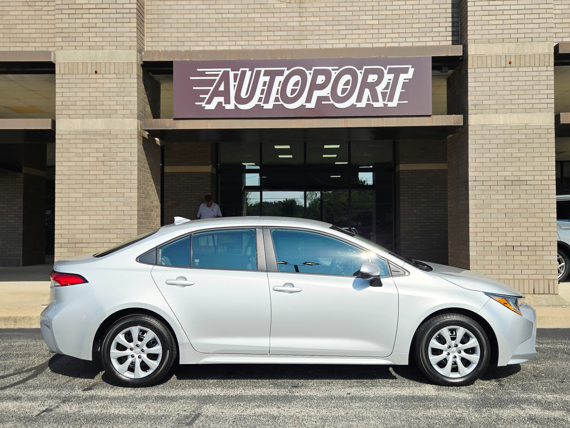 toyota corolla 2022 5YFEPMAE2NP377168 image toyota corolla 2022 5YFEPMAE2NP377168 image
