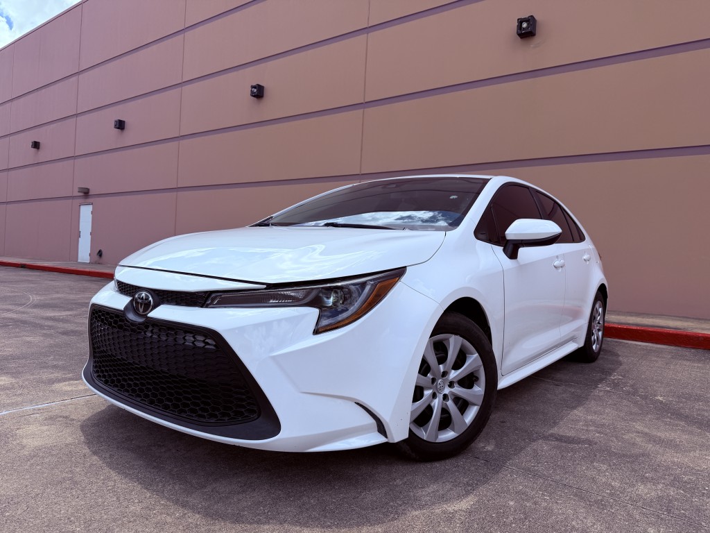 toyota corolla 2022 5YFEPMAE9NP328629 image toyota corolla 2022 5YFEPMAE9NP328629 image