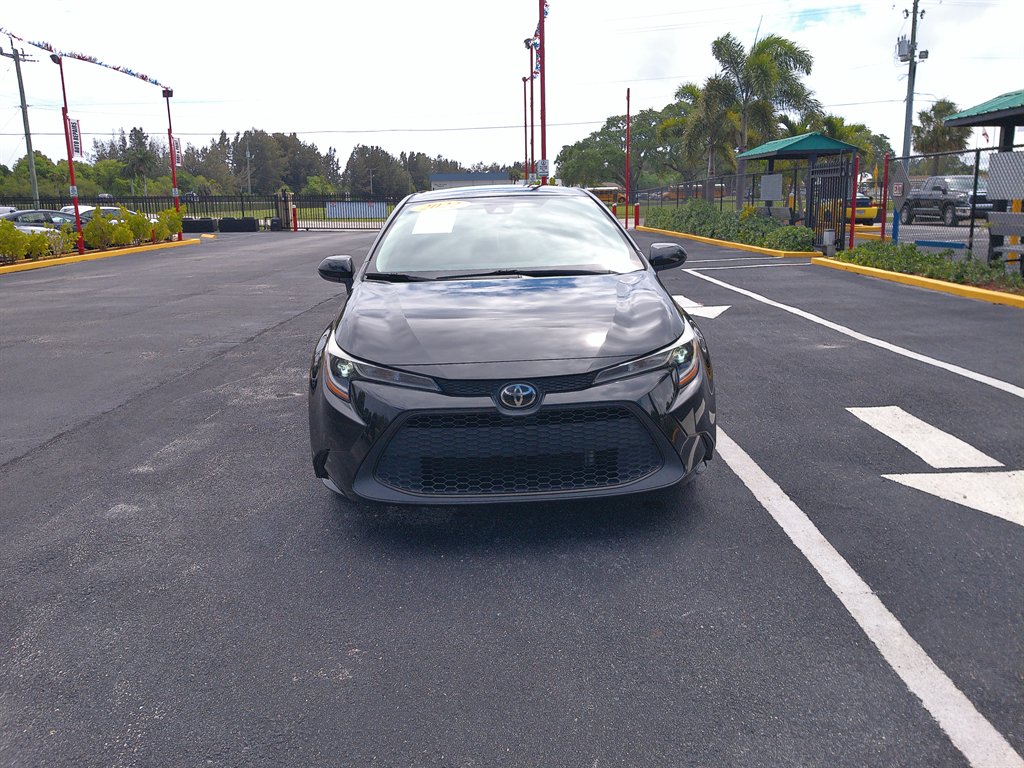 toyota corolla 2022 5YFEPMAE1NP360829 image toyota corolla 2022 5YFEPMAE1NP360829 image