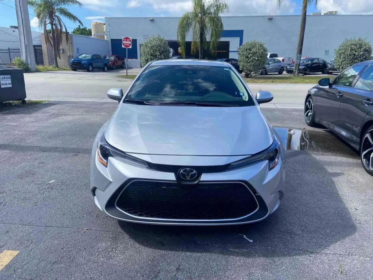 toyota corolla 2022 5YFEPMAE5NP355035 image toyota corolla 2022 5YFEPMAE5NP355035 image