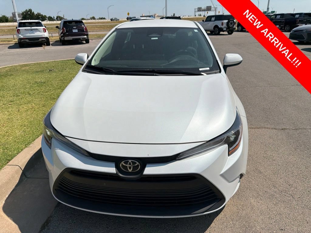 toyota corolla 2025 5YFB4MDE6SP297696 image