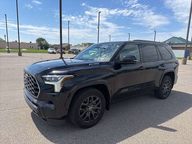 toyota sequoia 2023 7SVAAABA6PX013873 image toyota sequoia 2023 7SVAAABA6PX013873 image