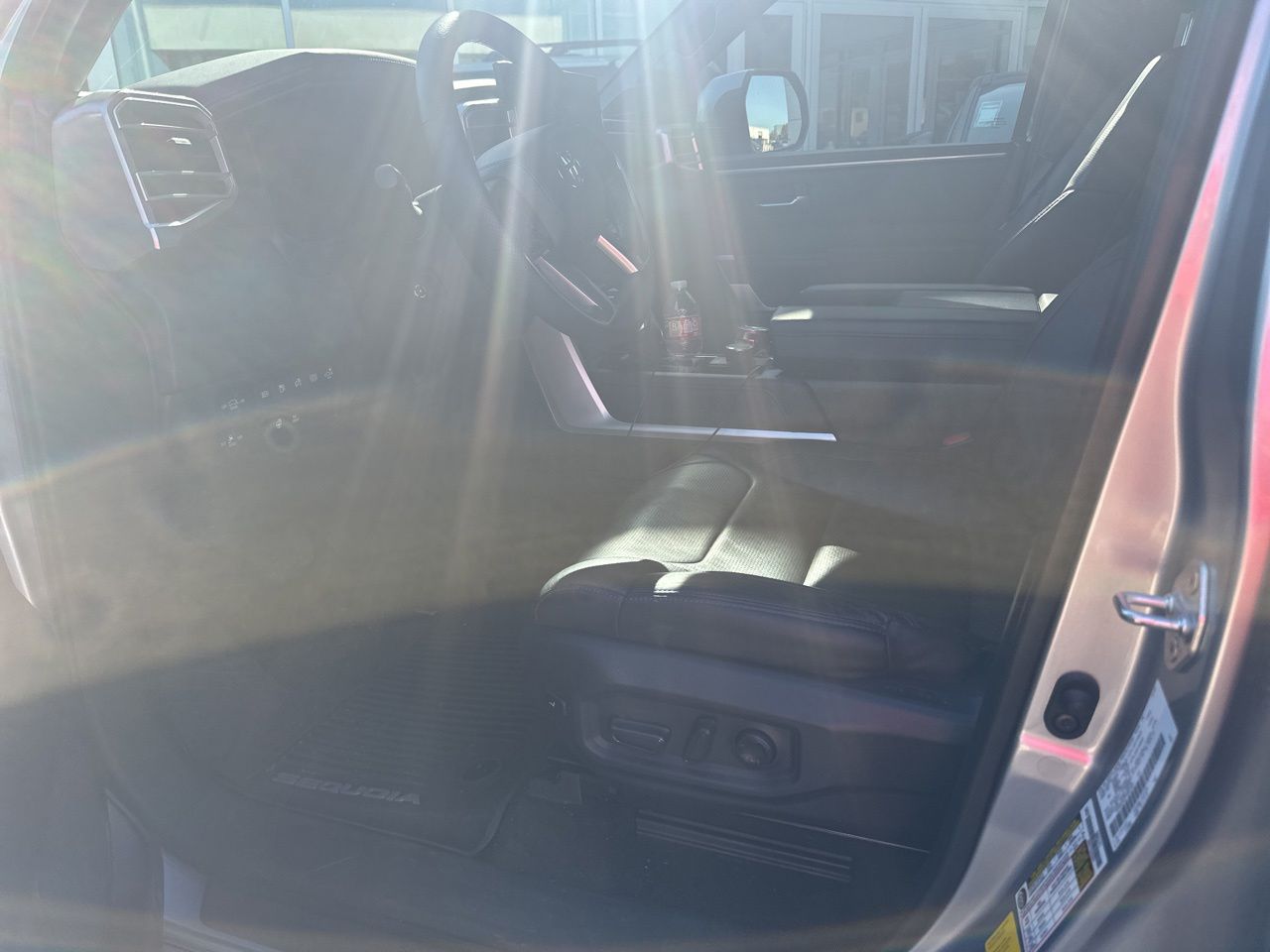 toyota sequoia 2023 7SVAAAAA3PX001469 image toyota sequoia 2023 7SVAAAAA3PX001469 image