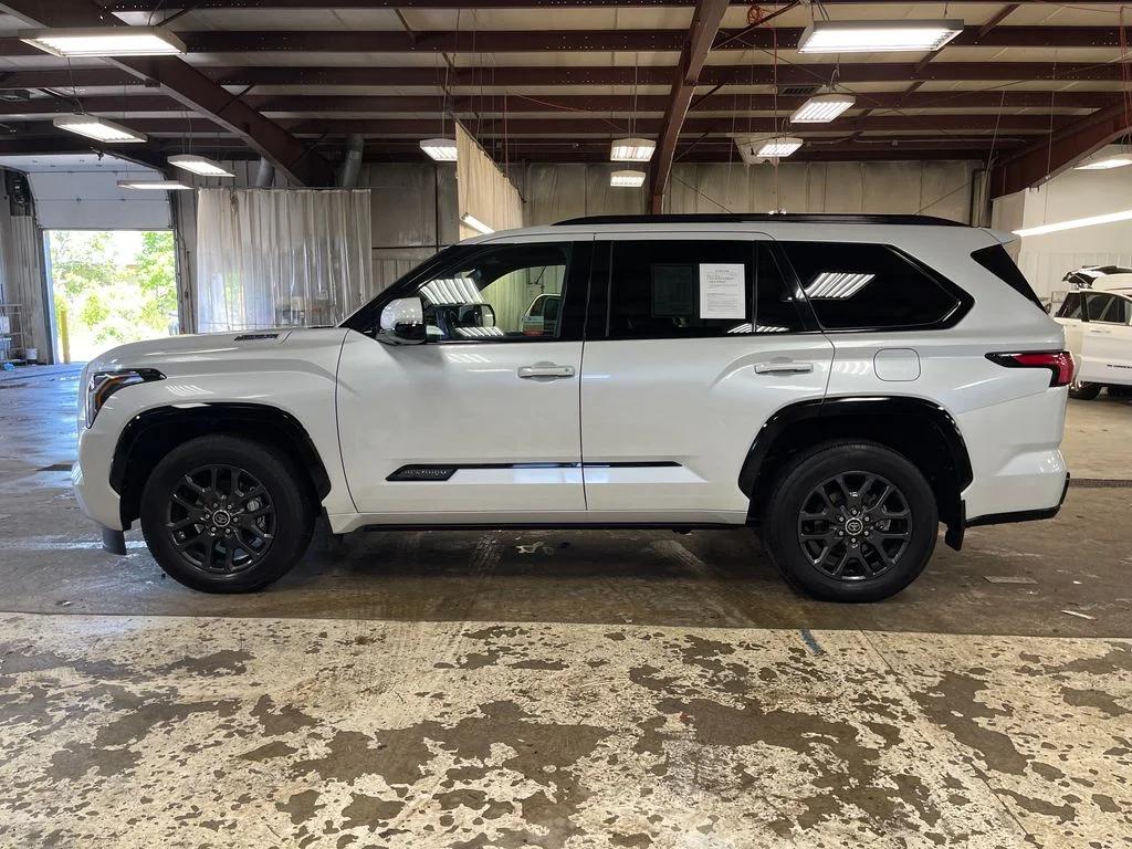 toyota sequoia 2023 7SVAAABA6PX002386 image toyota sequoia 2023 7SVAAABA6PX002386 image