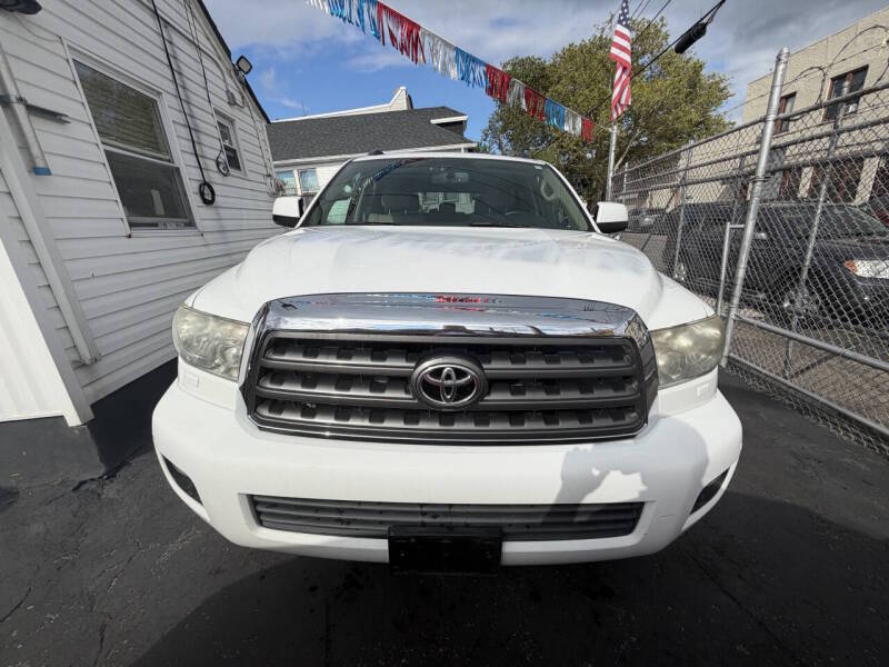 toyota sequoia 2016 5TDBY5G11GS130549 image toyota sequoia 2016 5TDBY5G11GS130549 image