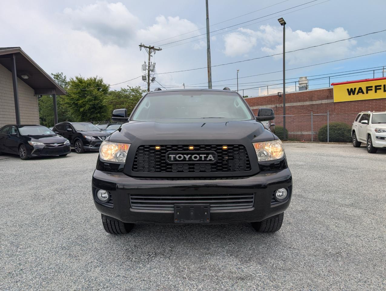 toyota sequoia 2016 5TDJY5G16GS136228 image toyota sequoia 2016 5TDJY5G16GS136228 image