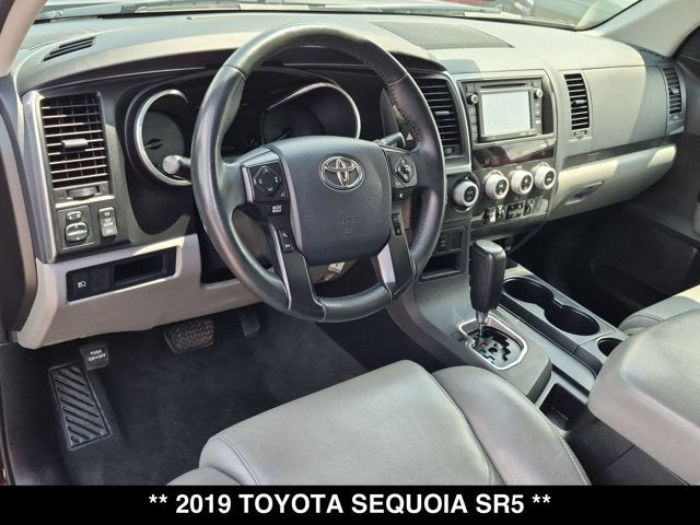 toyota sequoia 2019 5TDBY5G19KS173951 image toyota sequoia 2019 5TDBY5G19KS173951 image