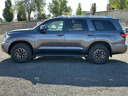 toyota sequoia 2019 5TDBY5G19KS166692 image toyota sequoia 2019 5TDBY5G19KS166692 image