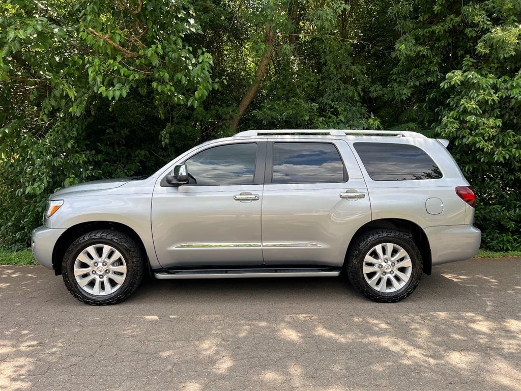toyota sequoia 2018 5TDDY5G11JS158013 image toyota sequoia 2018 5TDDY5G11JS158013 image