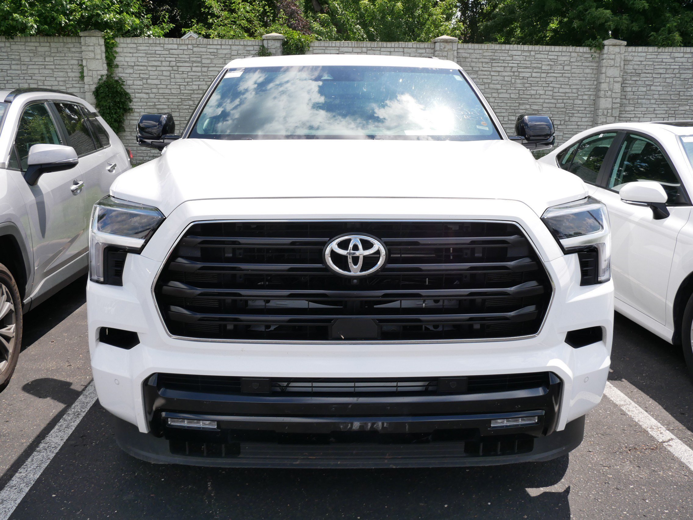 toyota sequoia 2026 7SVAAABA8TX079853 image toyota sequoia 2026 7SVAAABA8TX079853 image