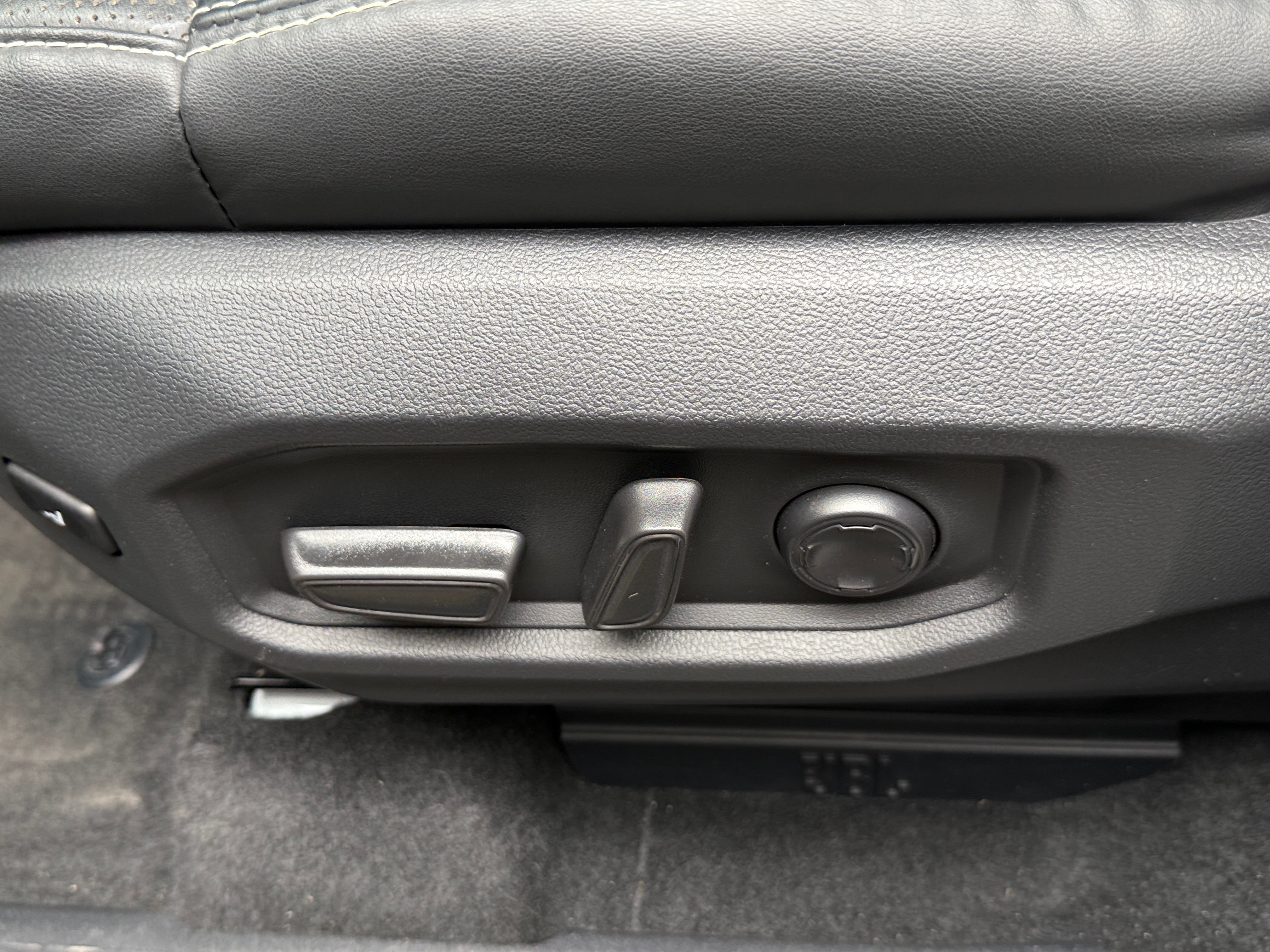 toyota sequoia 2024 7SVAAABA4RX022008 image toyota sequoia 2024 7SVAAABA4RX022008 image