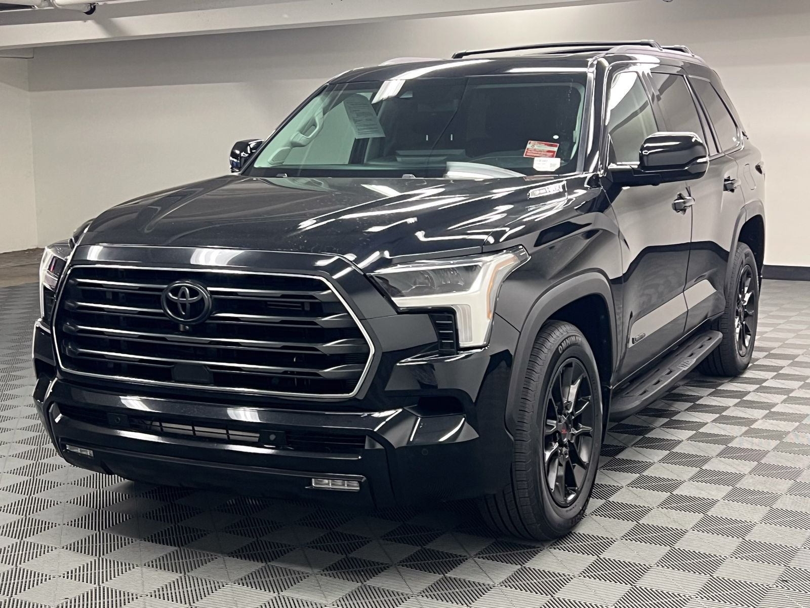 toyota sequoia 2024 7SVAAABAXRX035040 image toyota sequoia 2024 7SVAAABAXRX035040 image