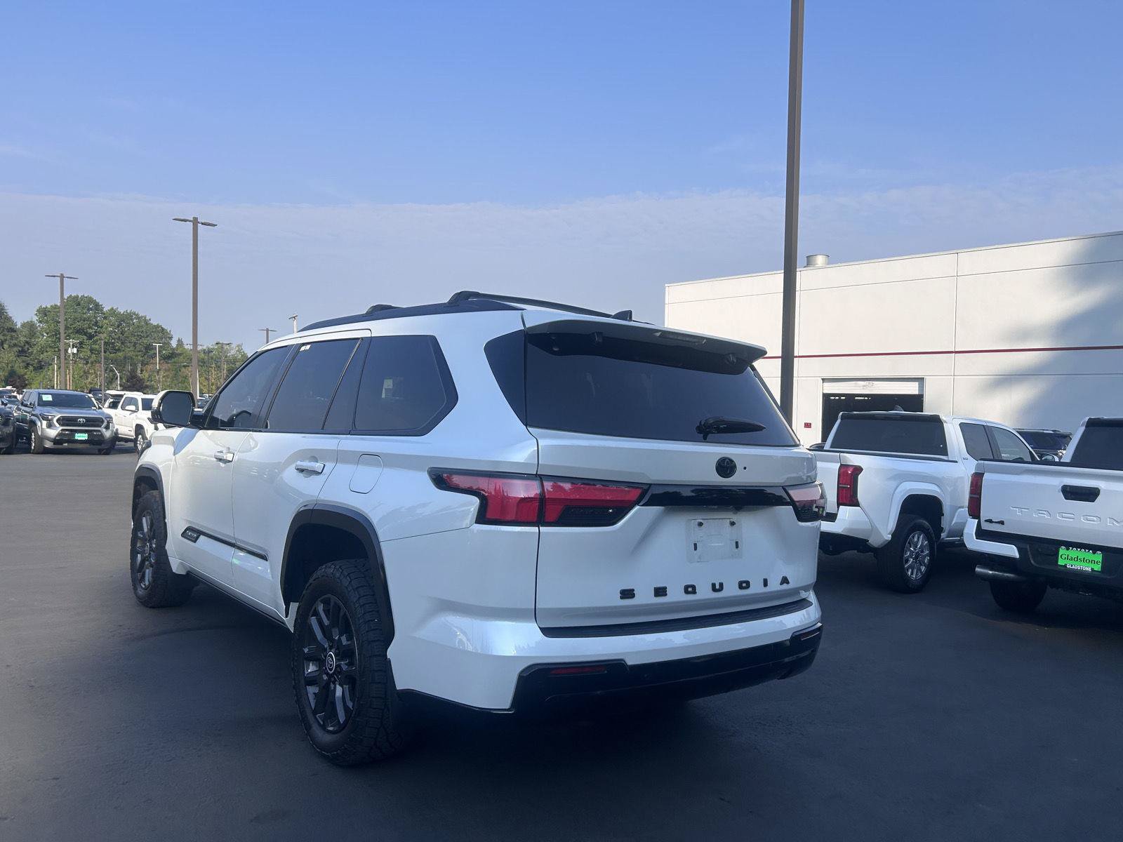 toyota sequoia 2024 7SVAAABAXRX040559 image toyota sequoia 2024 7SVAAABAXRX040559 image