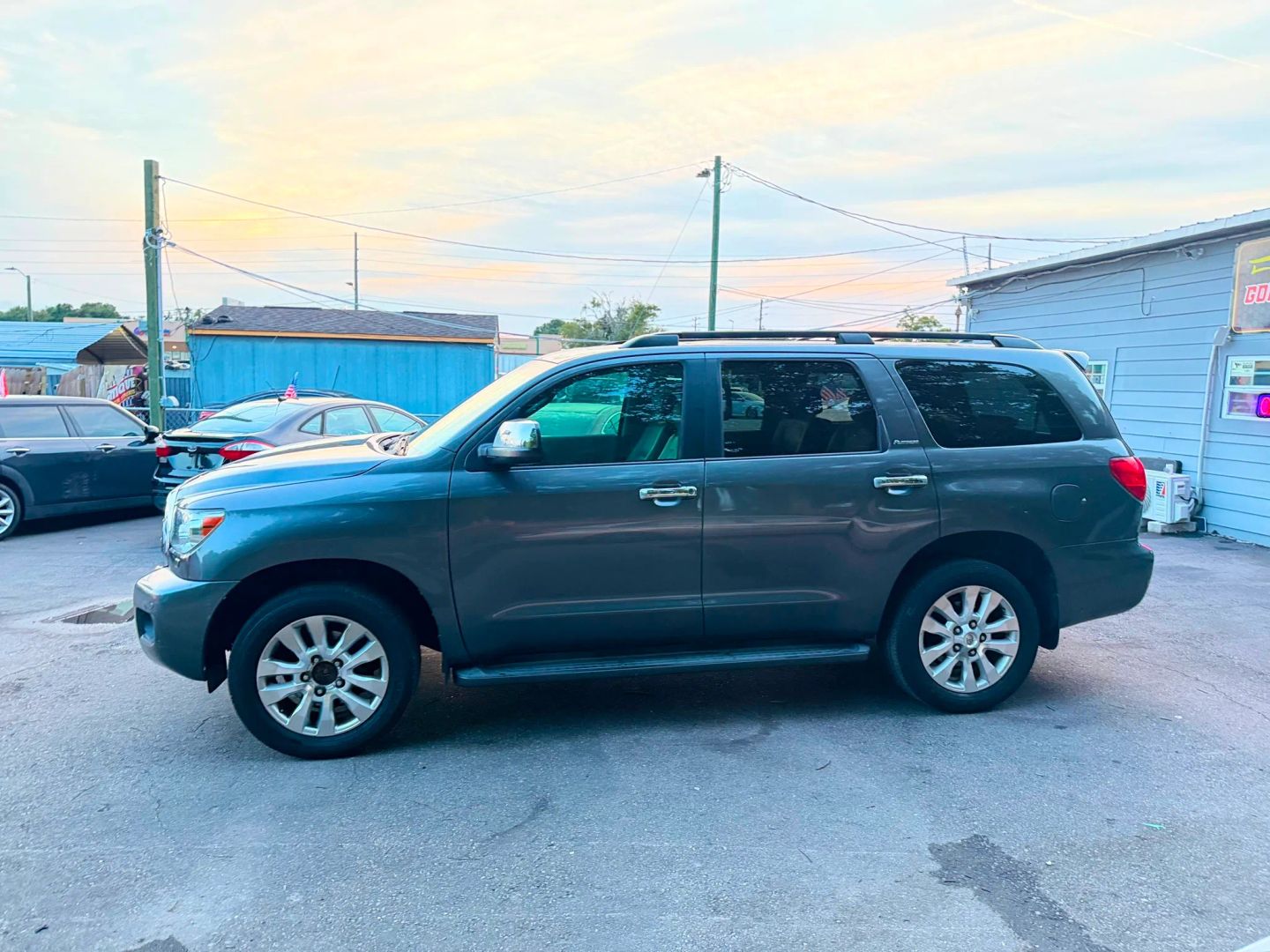 toyota sequoia 2011 5TDYY5G14BS036846 image toyota sequoia 2011 5TDYY5G14BS036846 image
