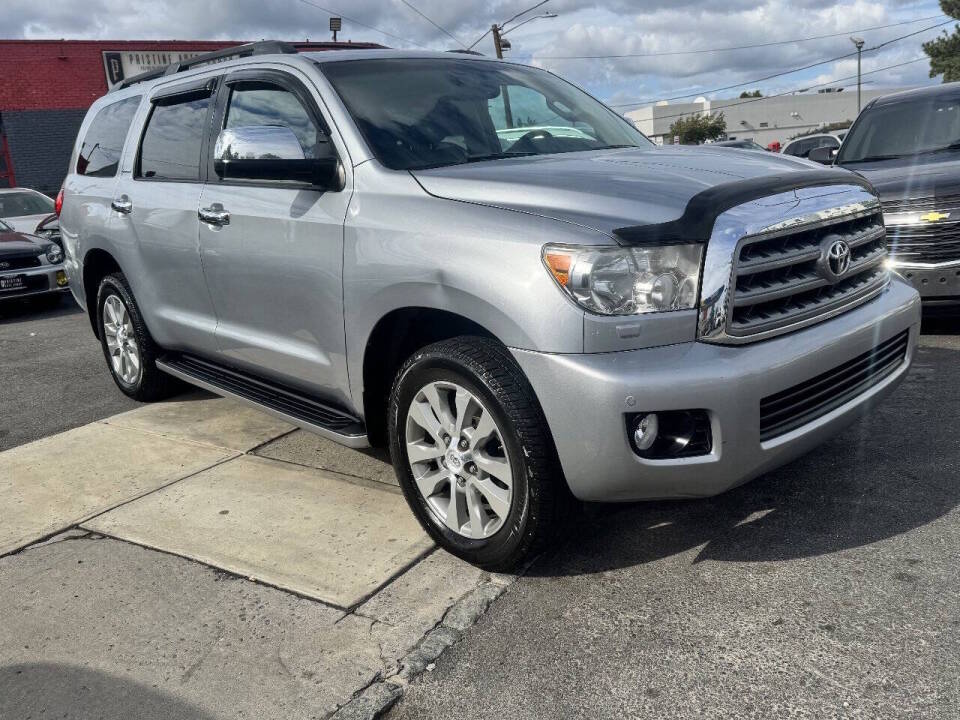 toyota sequoia 2014 5TDJY5G16ES104988 image toyota sequoia 2014 5TDJY5G16ES104988 image
