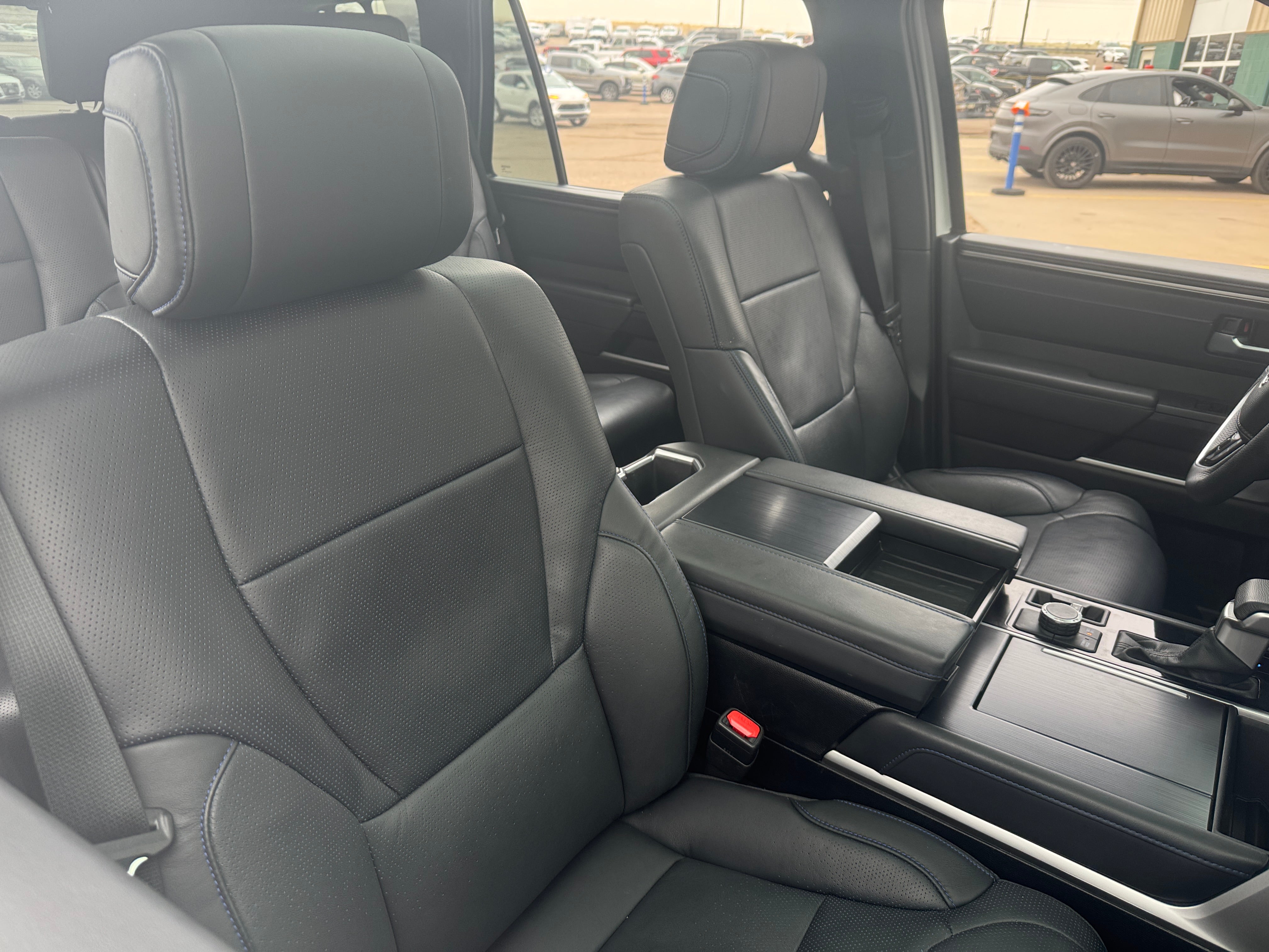 toyota sequoia 2025 7SVAAABA6SX069031 image toyota sequoia 2025 7SVAAABA6SX069031 image