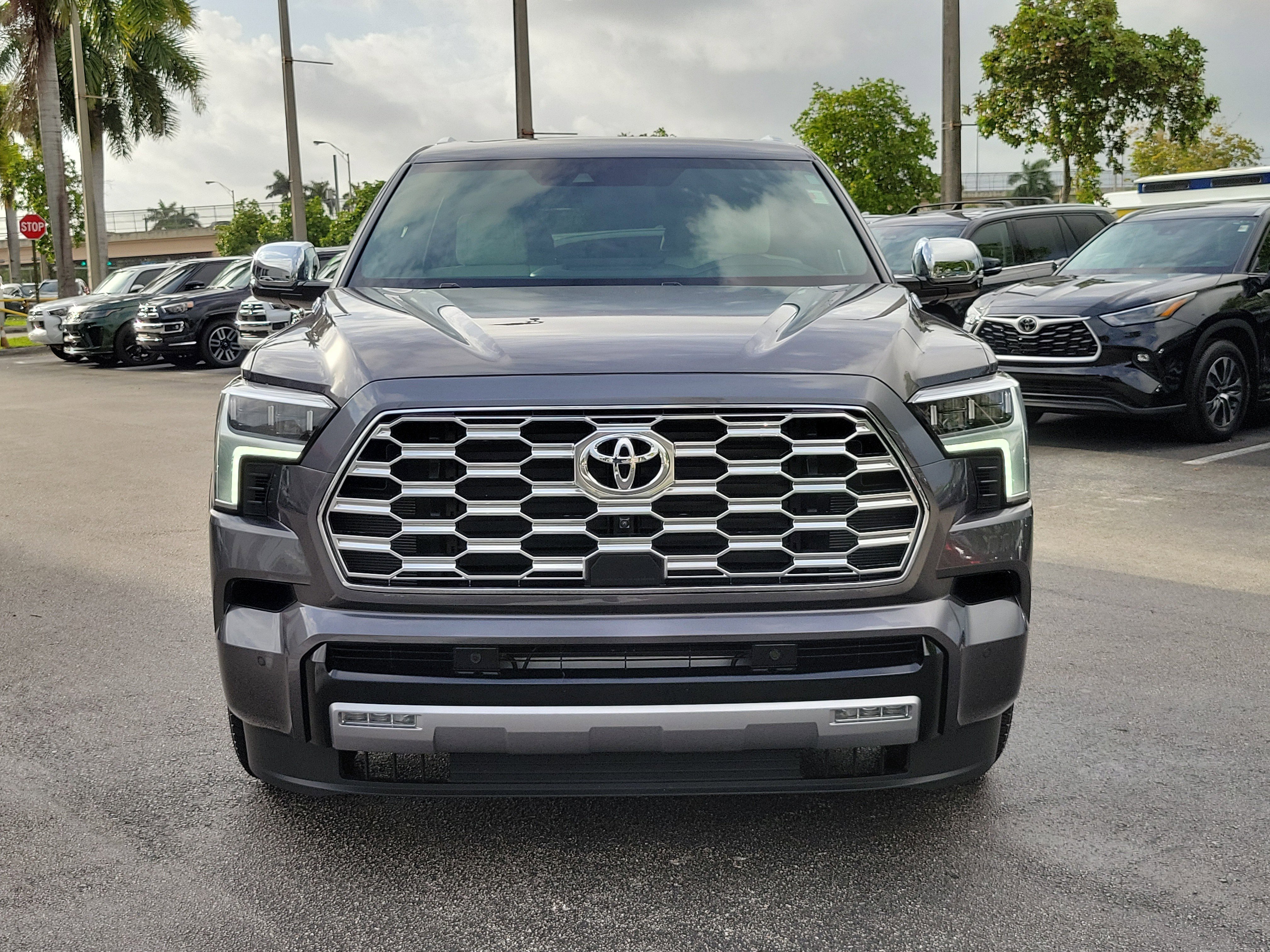 toyota sequoia 2025 7SVAAABA7SX064355 image toyota sequoia 2025 7SVAAABA7SX064355 image