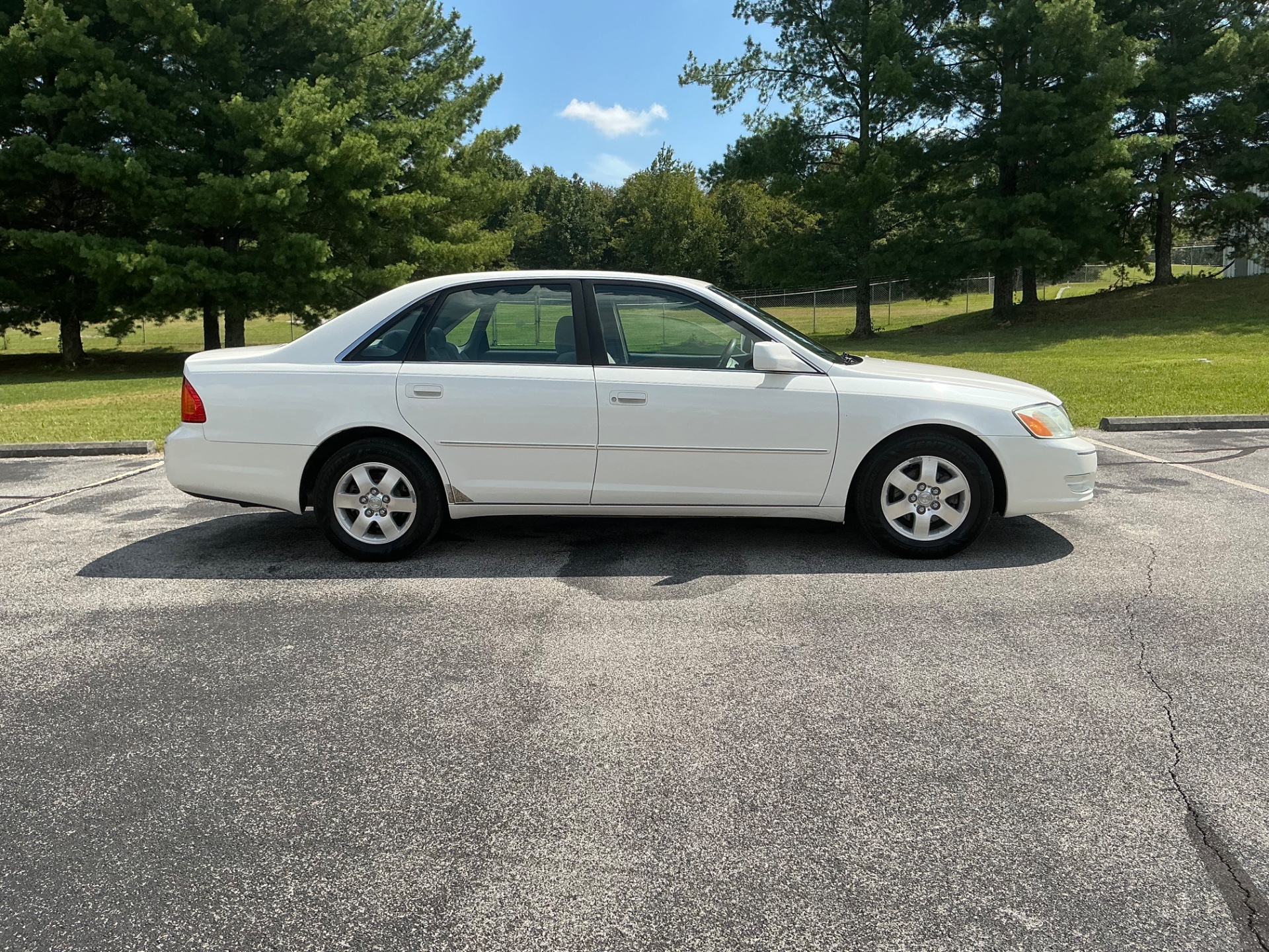 toyota avalon 2002 4T1BF28B42U233332 image toyota avalon 2002 4T1BF28B42U233332 image
