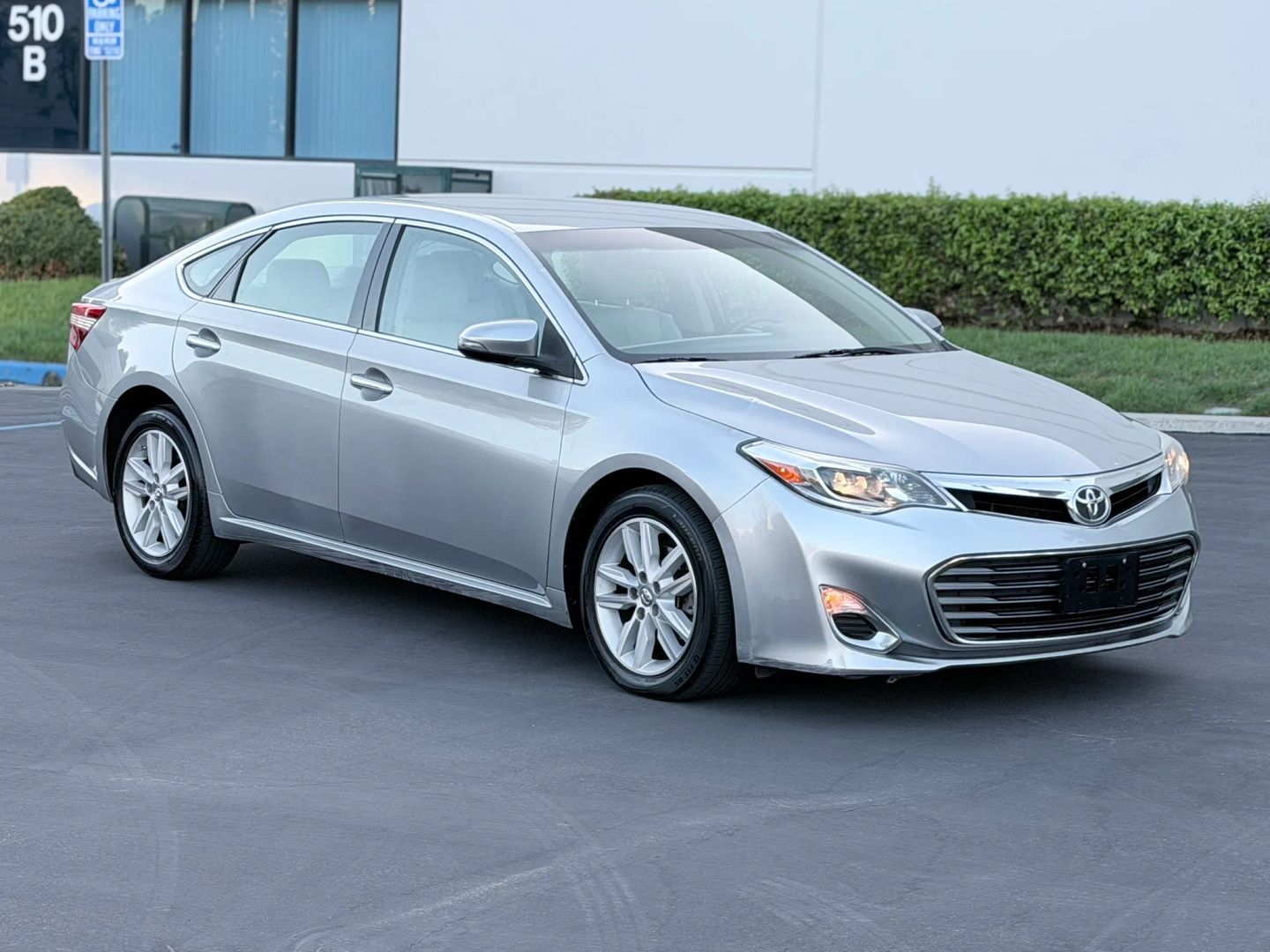 toyota avalon 2015 4T1BK1EB2FU140714 image toyota avalon 2015 4T1BK1EB2FU140714 image