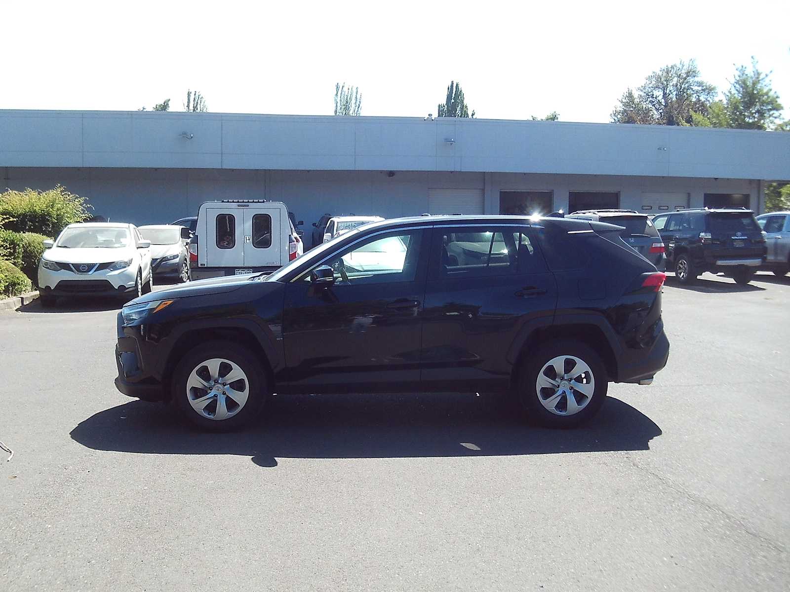 toyota rav4 2023 2T3G1RFV4PW343256 image toyota rav4 2023 2T3G1RFV4PW343256 image