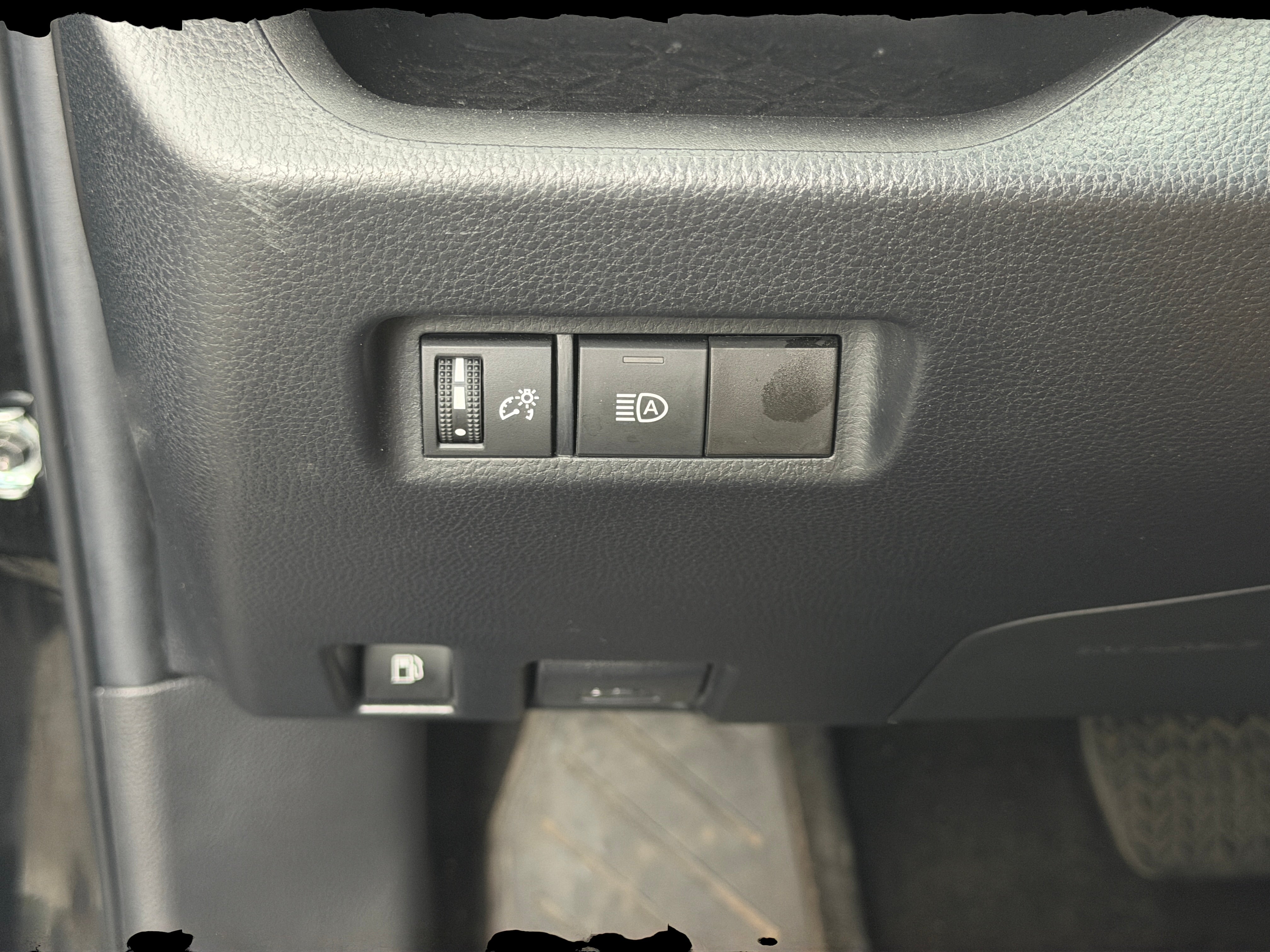 toyota rav4 2023 4T3MWRFV4PU089990 image toyota rav4 2023 4T3MWRFV4PU089990 image