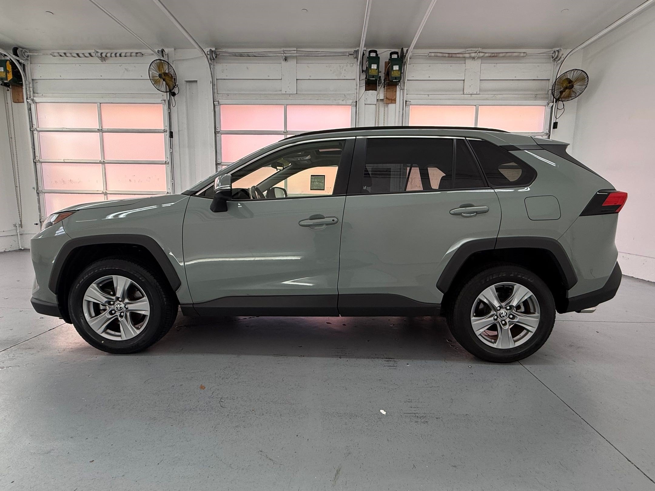 toyota rav4 2023 JTMW1RFV8PD100980 image toyota rav4 2023 JTMW1RFV8PD100980 image