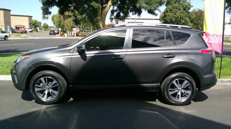 toyota rav4 2016 JTMRFREV2GJ067394 image toyota rav4 2016 JTMRFREV2GJ067394 image