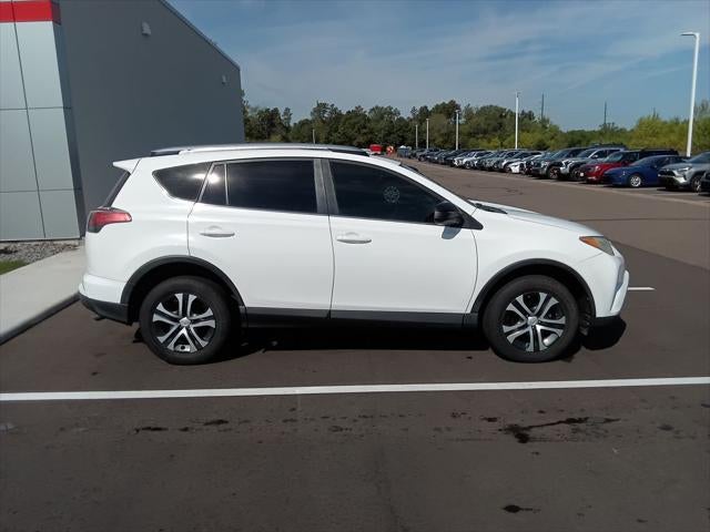 toyota rav4 2016 JTMZFREV9GD091643 image toyota rav4 2016 JTMZFREV9GD091643 image