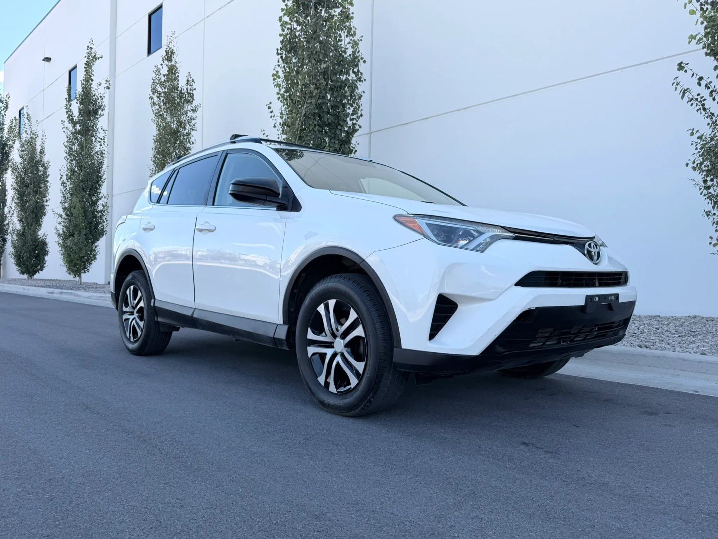 toyota rav4 2016 JTMBFREV7GD192178 image toyota rav4 2016 JTMBFREV7GD192178 image