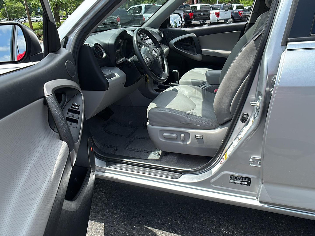toyota rav4 2008 JTMBK31V586036645 image toyota rav4 2008 JTMBK31V586036645 image