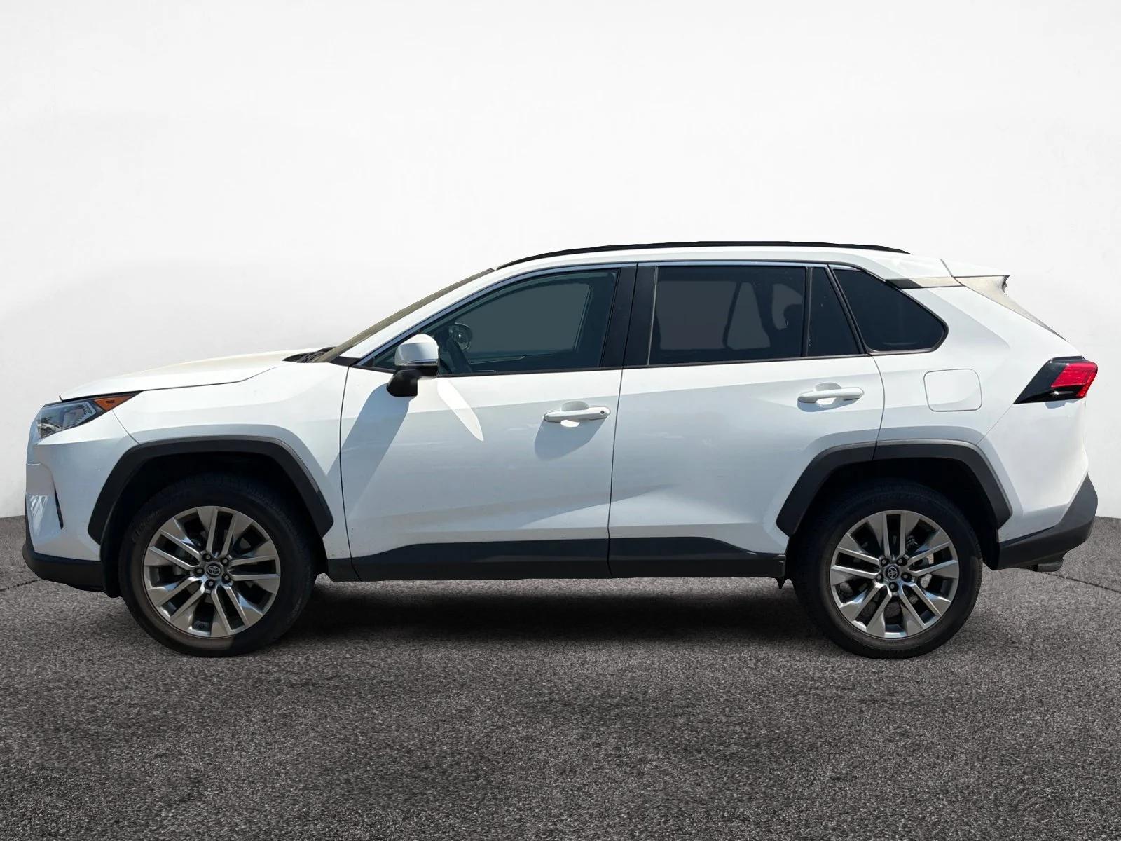 toyota rav4 2019 2T3A1RFV5KW035883 image toyota rav4 2019 2T3A1RFV5KW035883 image