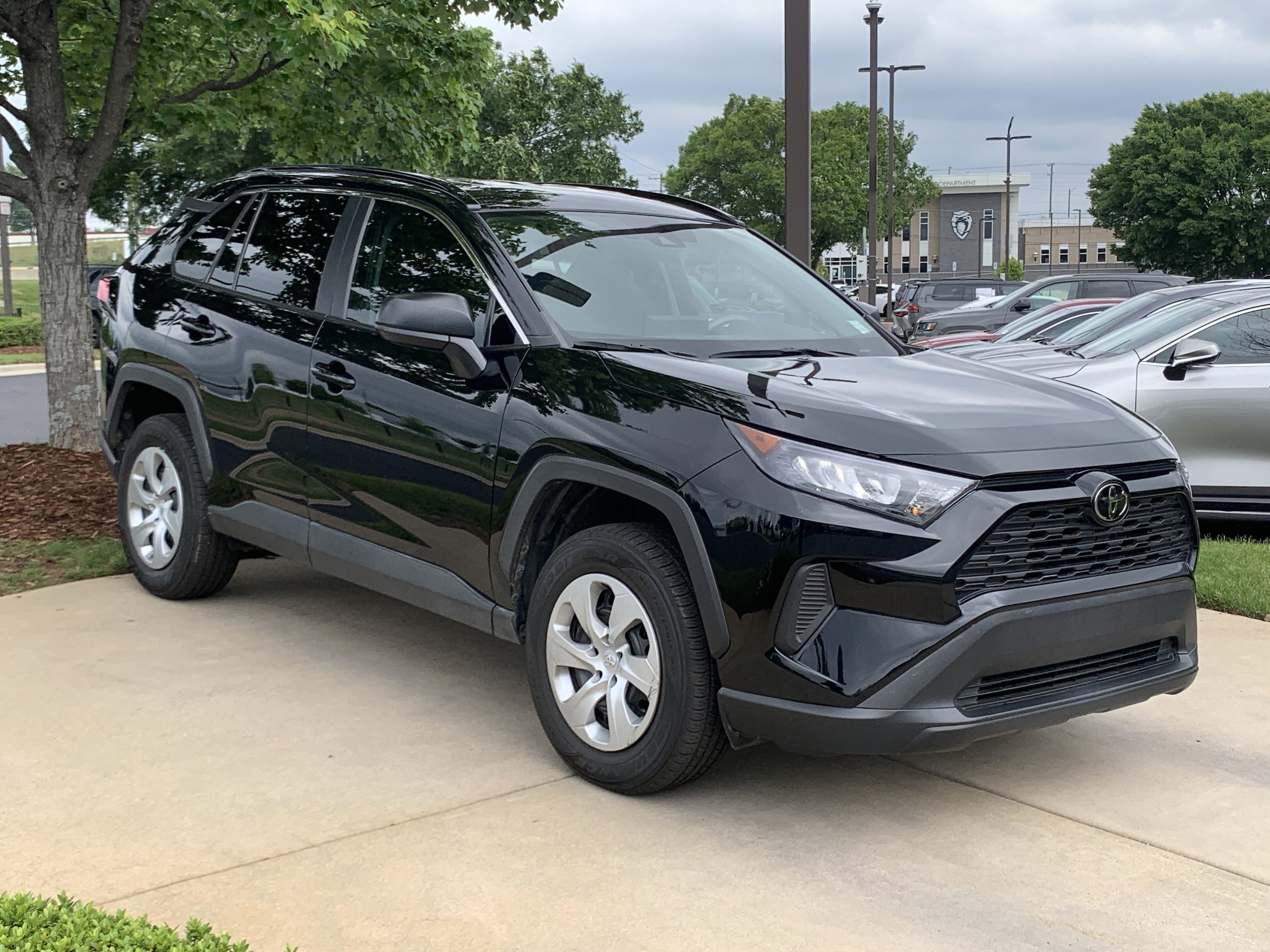 toyota rav4 2019 2T3H1RFV5KC019053 image toyota rav4 2019 2T3H1RFV5KC019053 image