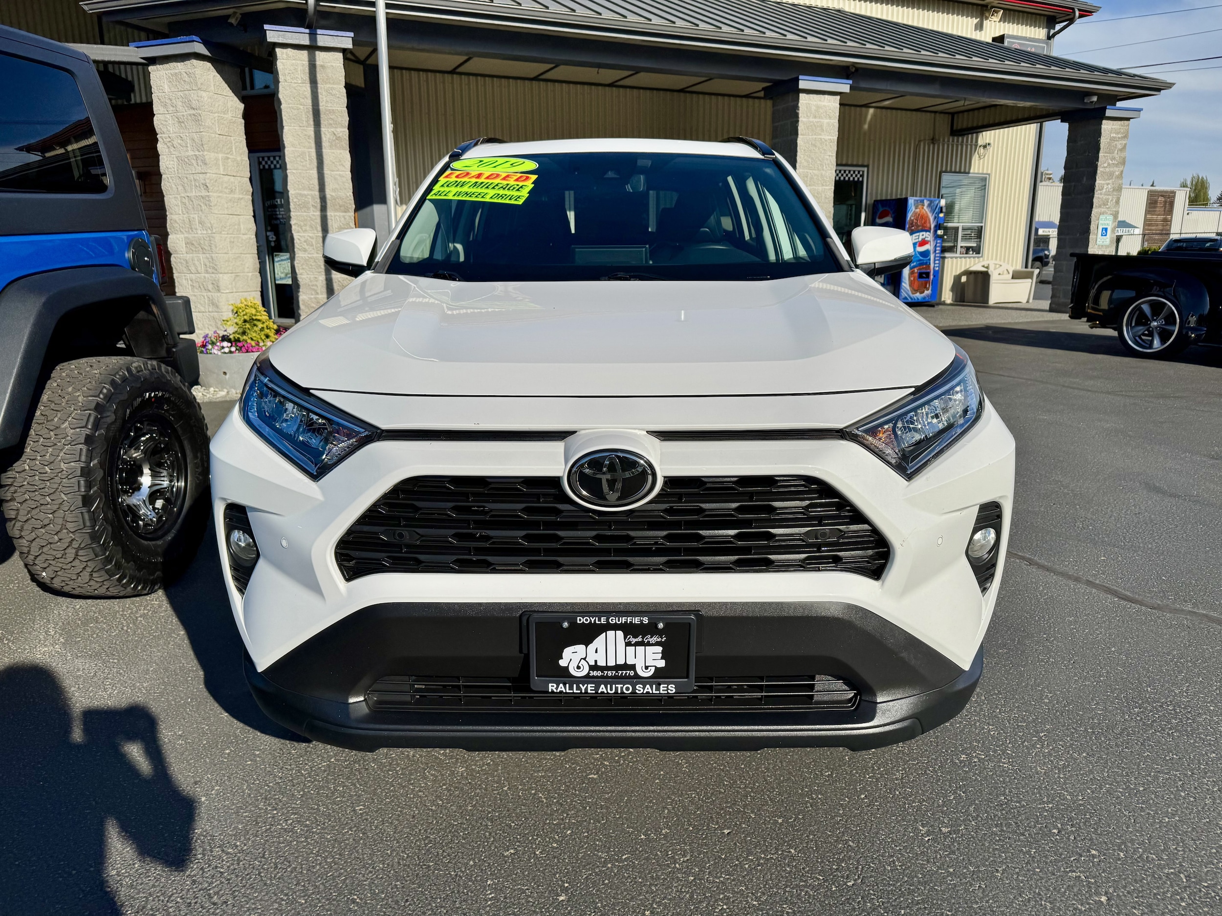 toyota rav4 2019 2T3A1RFV7KW055696 image toyota rav4 2019 2T3A1RFV7KW055696 image
