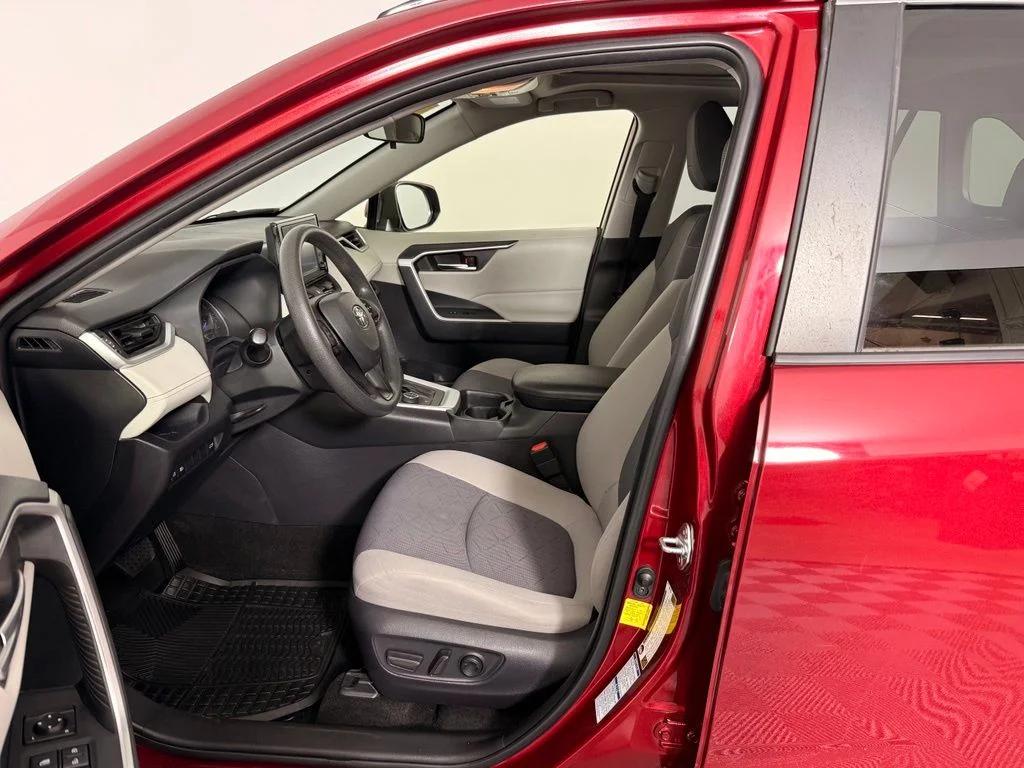 toyota rav4 2019 JTMRWRFV4KD026061 image toyota rav4 2019 JTMRWRFV4KD026061 image