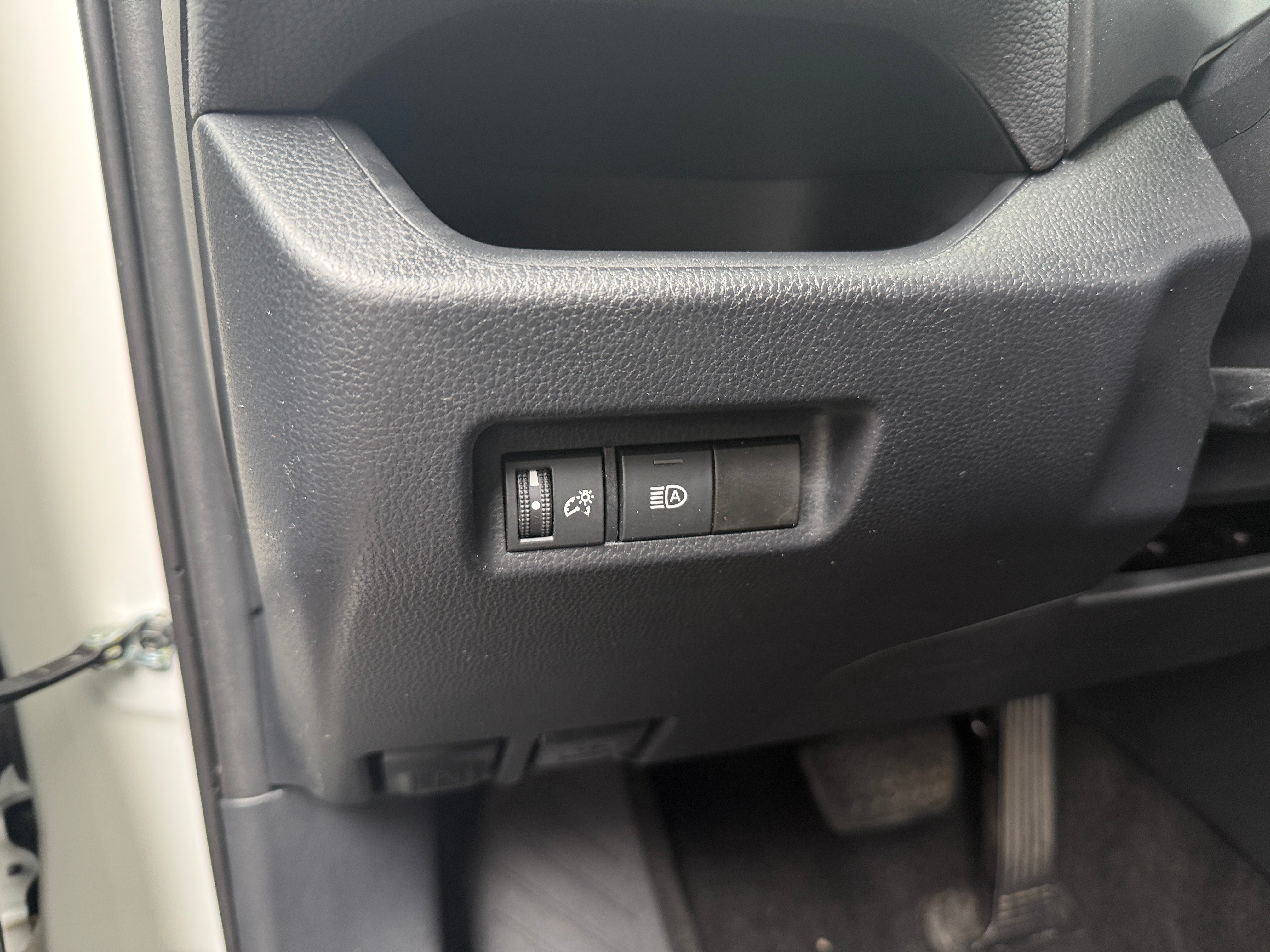 toyota rav4 2019 2T3H1RFVXKC017217 image toyota rav4 2019 2T3H1RFVXKC017217 image