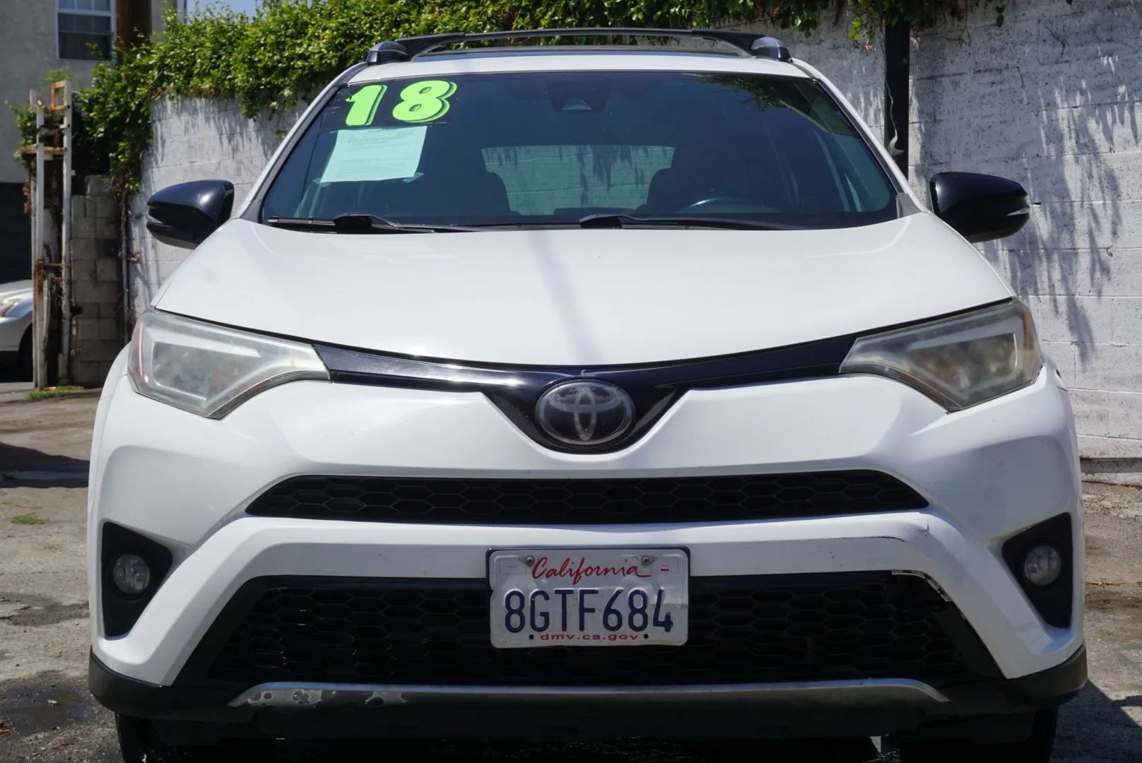 toyota rav4 2018 JTMNFREV6JJ747594 image toyota rav4 2018 JTMNFREV6JJ747594 image