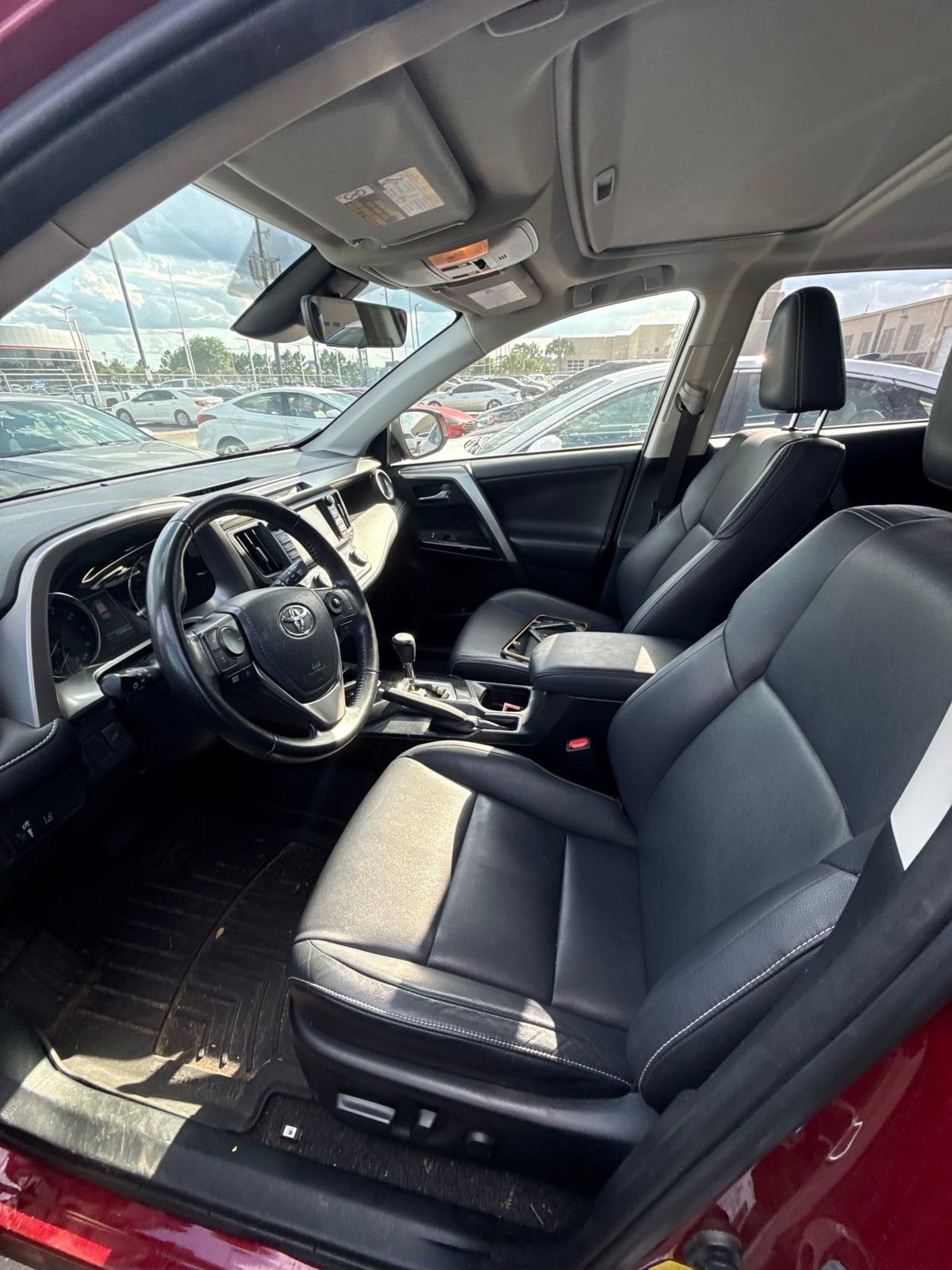 toyota rav4 2018 JTMYFREV4JD111039 image toyota rav4 2018 JTMYFREV4JD111039 image